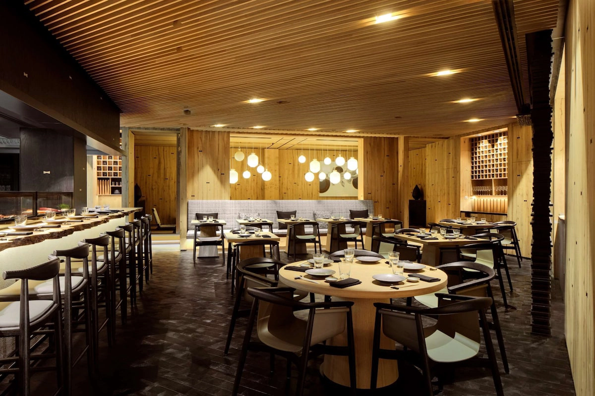 رستوران هتل حیات رجنسی دبی